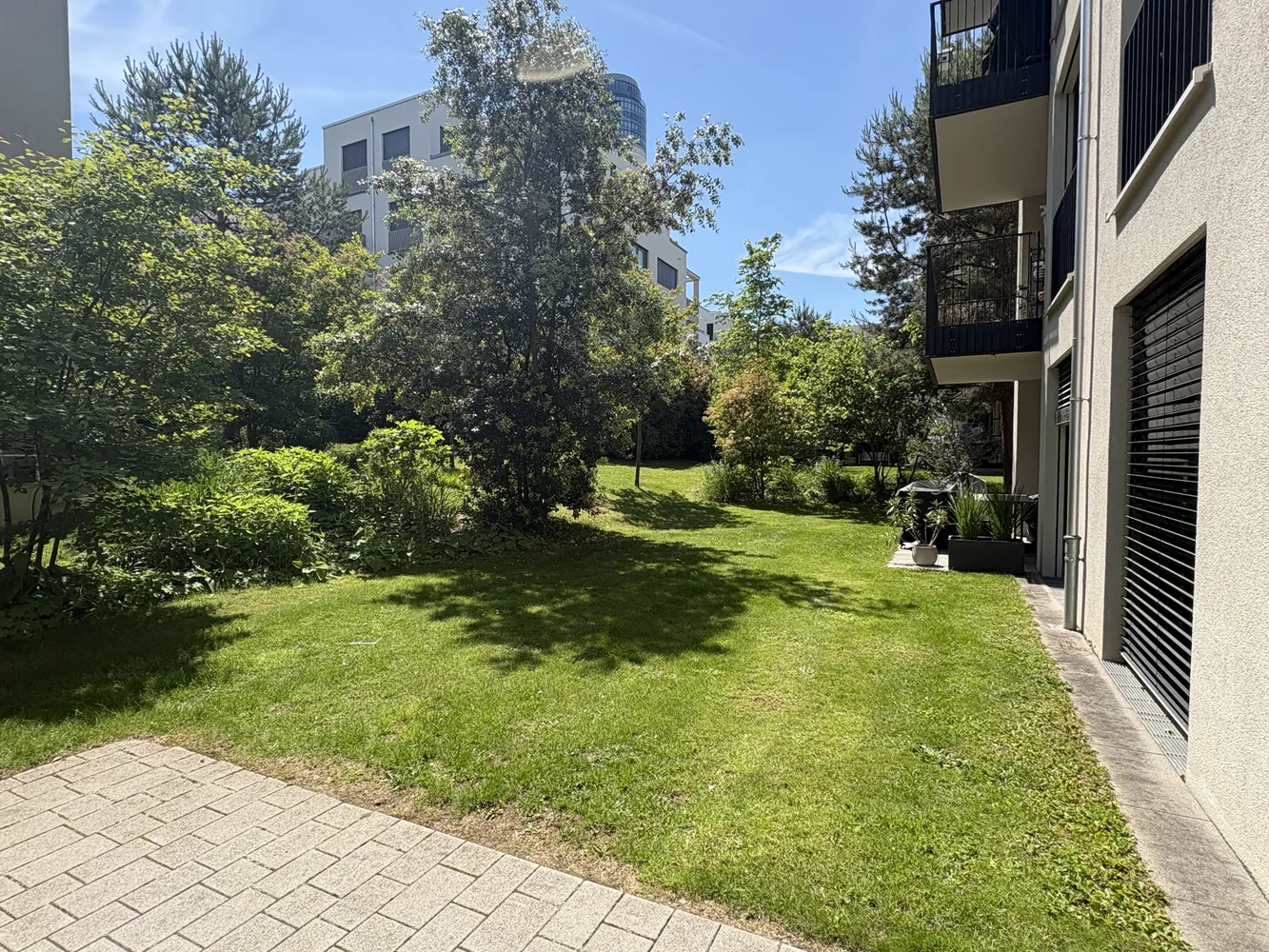 2 Zimmer Wohnung mit 76 m² in Frankfurt am Main – Bild 11