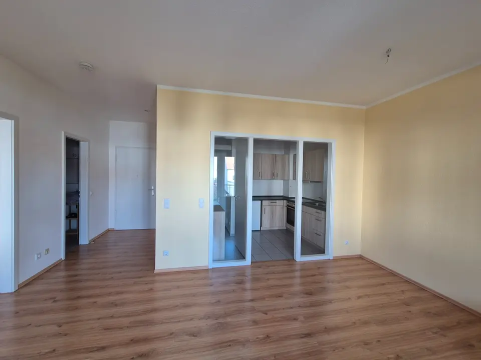 2 Zimmer Wohnung mit 56 m² in Riesa – Bild 2