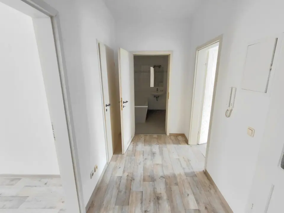 2 Zimmer Wohnung mit 59 m² in Zeitz – Bild 3