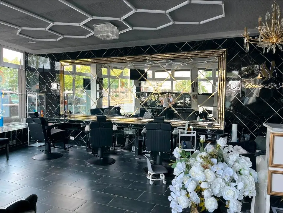 2 Zimmer Wohnung mit 123 m² in Nürnberg – Bild 1