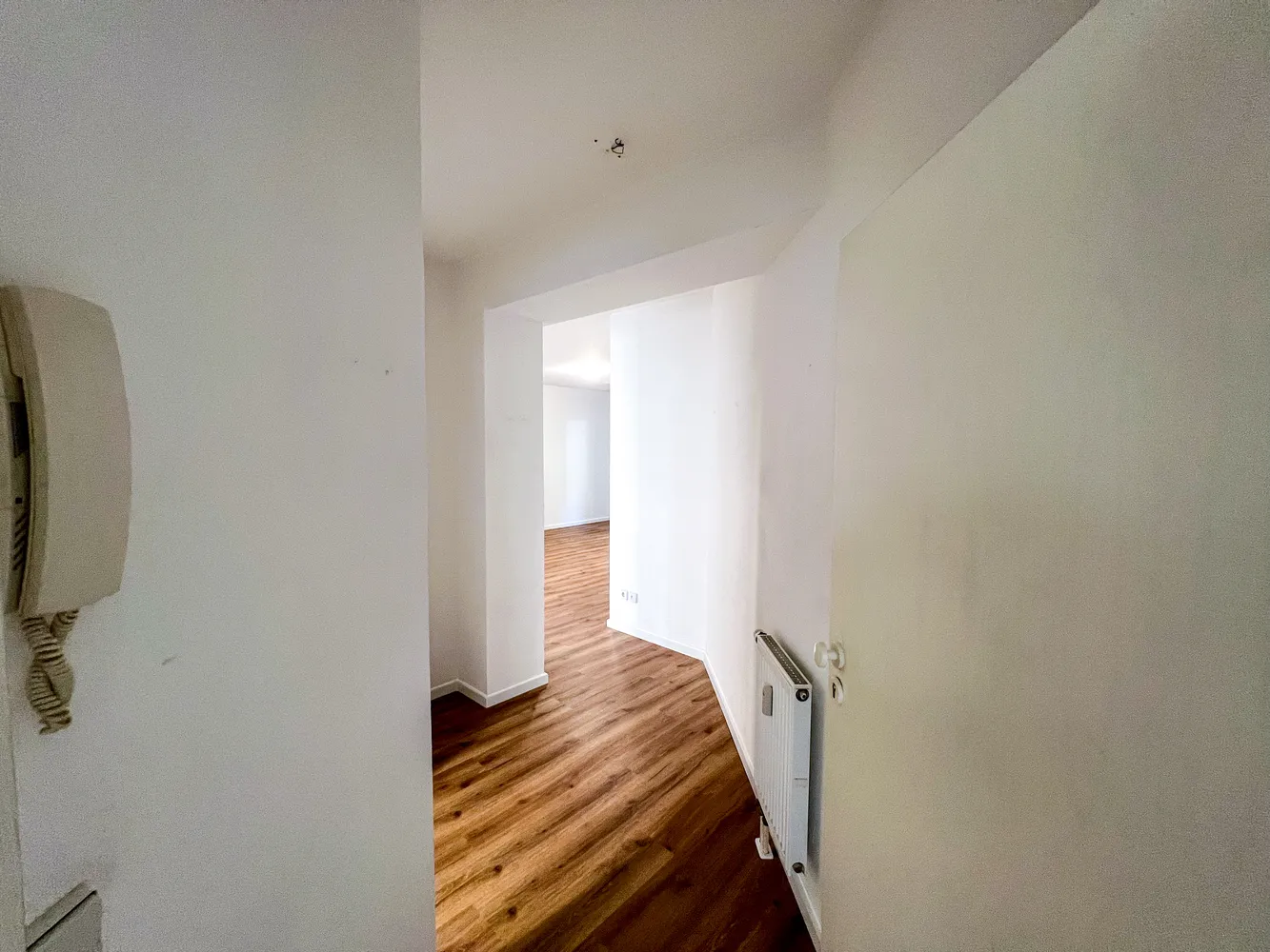 2 Zimmer Wohnung mit 68 m² in Wiesbaden – Bild 11