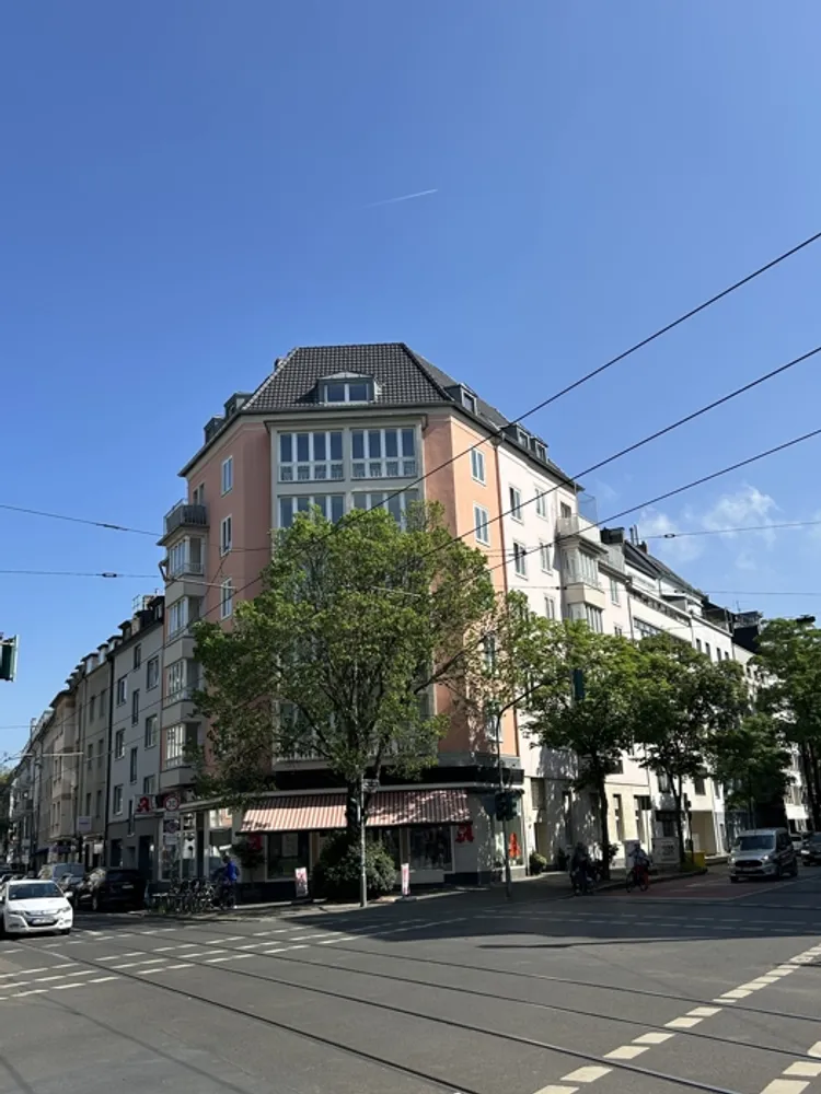 3 Zimmer Wohnung mit 79 m² in Düsseldorf – Bild 1