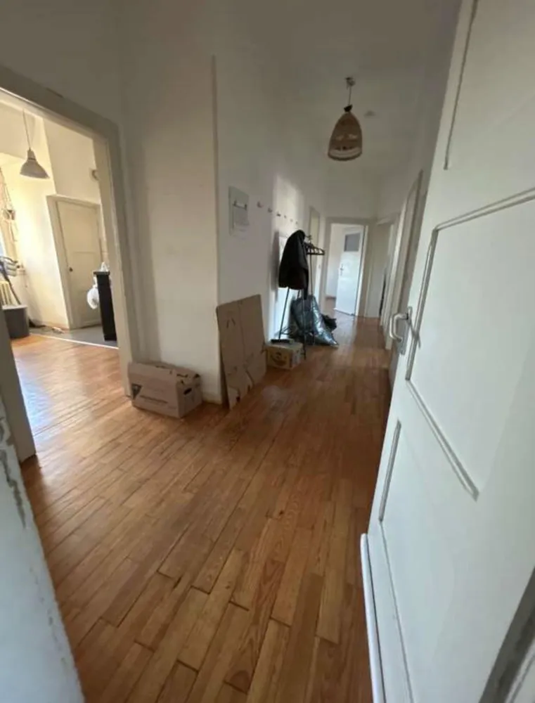 4 Zimmer Wohnung mit 120 m² in Saarbrücken – Bild 1