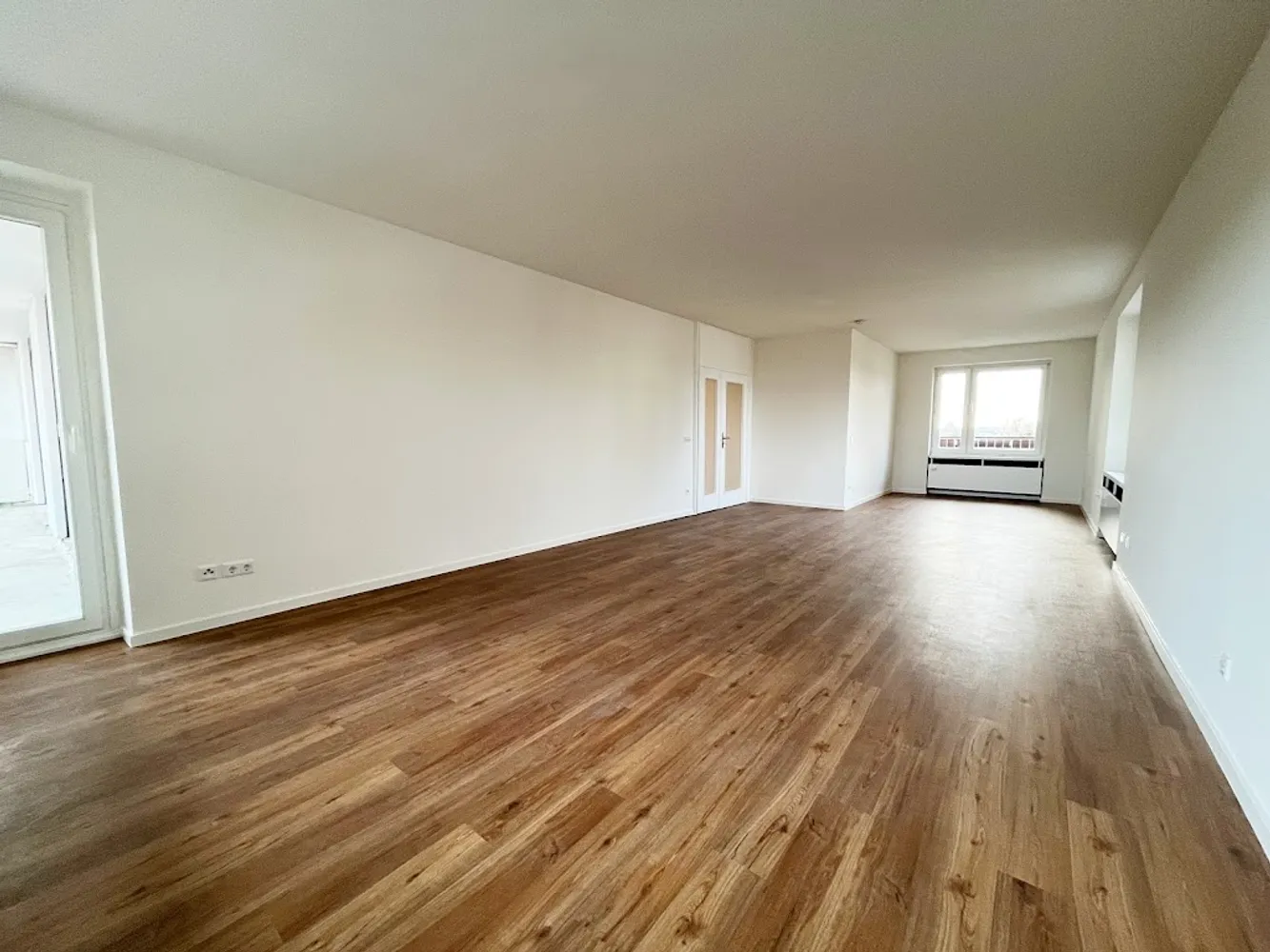 4 Zimmer Wohnung mit 140 m² in Köln – Bild 2