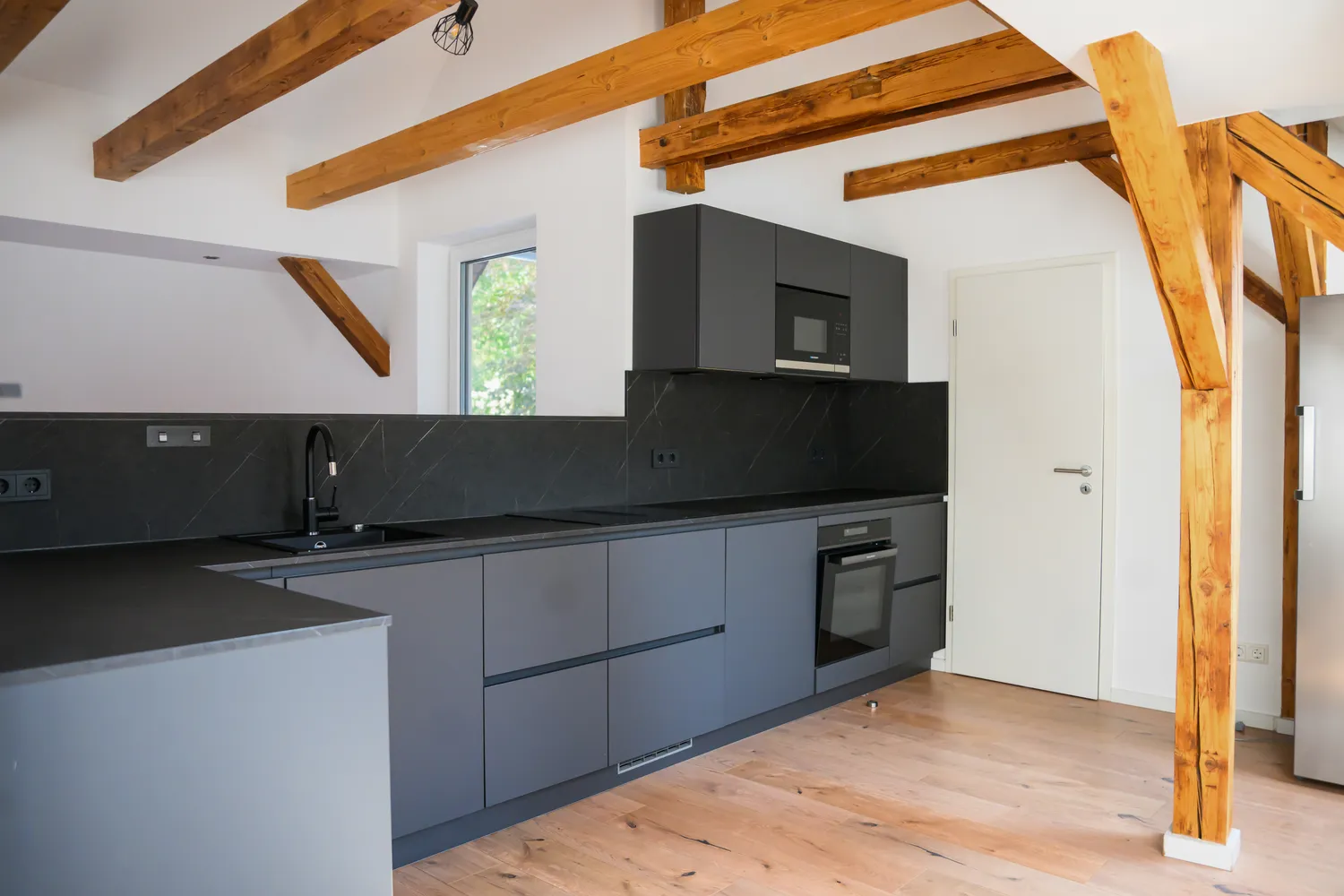 4 Zimmer Wohnung mit 112 m² in Magdeburg – Bild 3