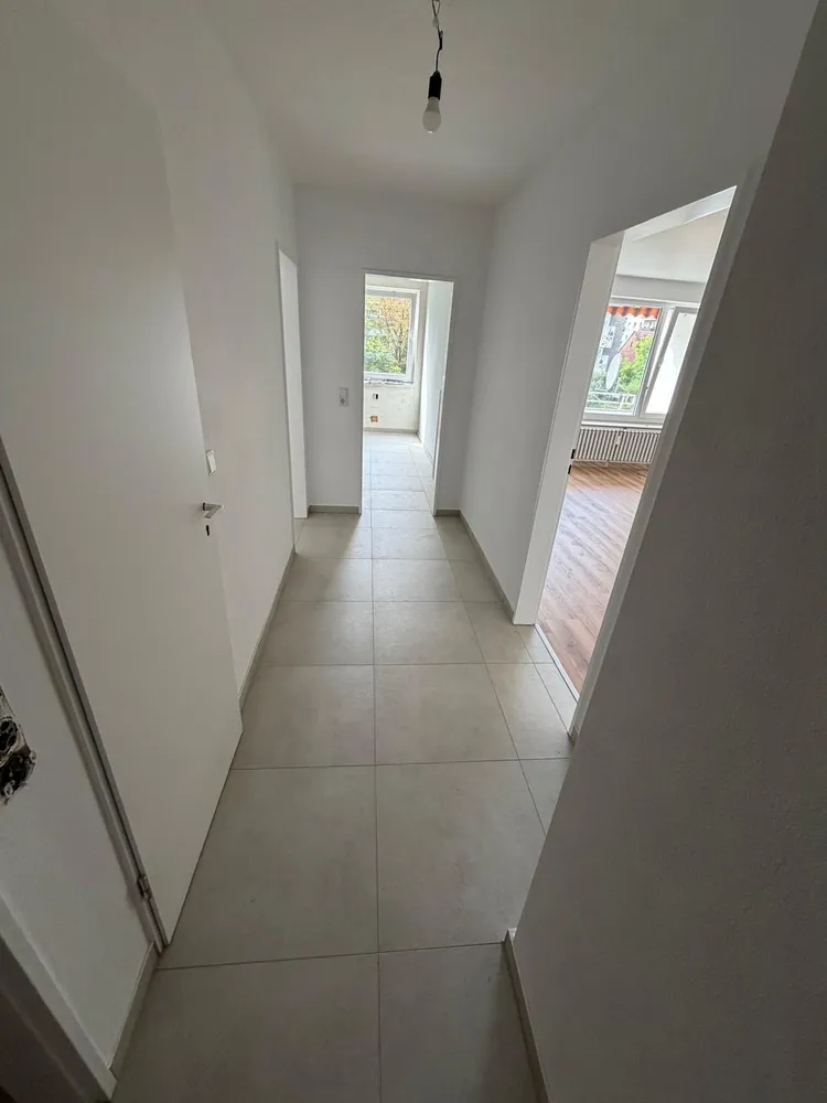 2 Zimmer Wohnung mit 60 m² in Düsseldorf – Bild 2