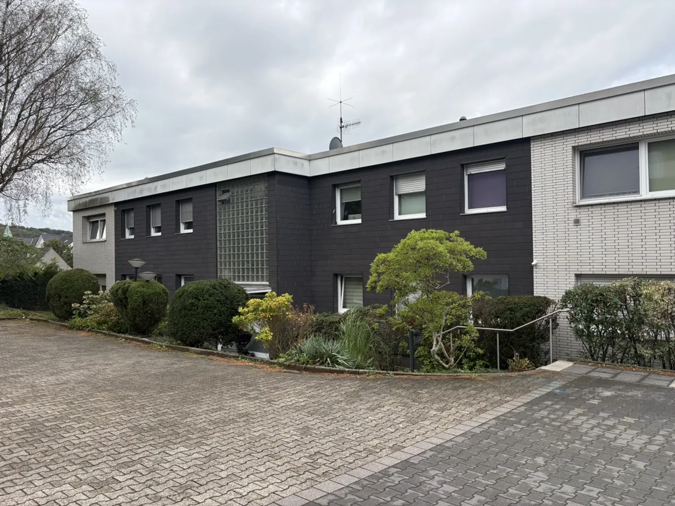 5 room apartment with 140 m² in Essen – Photo 1