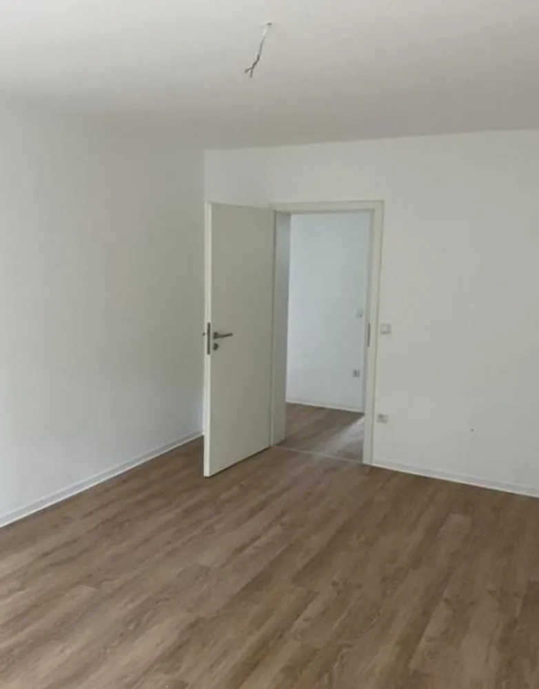 4 Zimmer Wohnung mit 98 m² in Frankfurt am Main – Bild 3