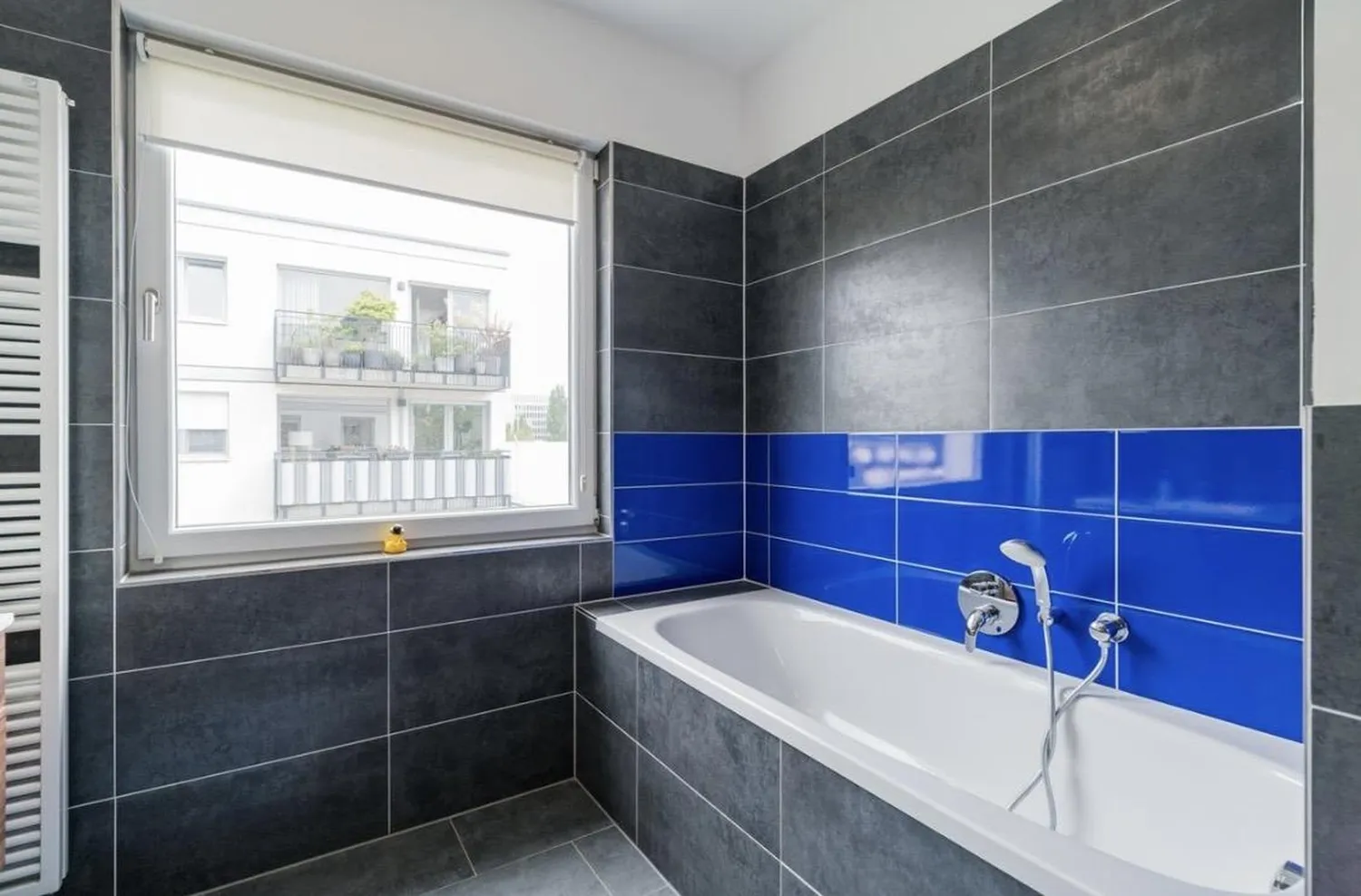 3 room apartment with 90 m² in Berlin – Photo 8