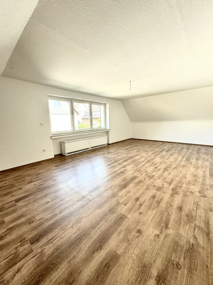 3 Zimmer Wohnung mit 85 m² in Essen – Bild 2
