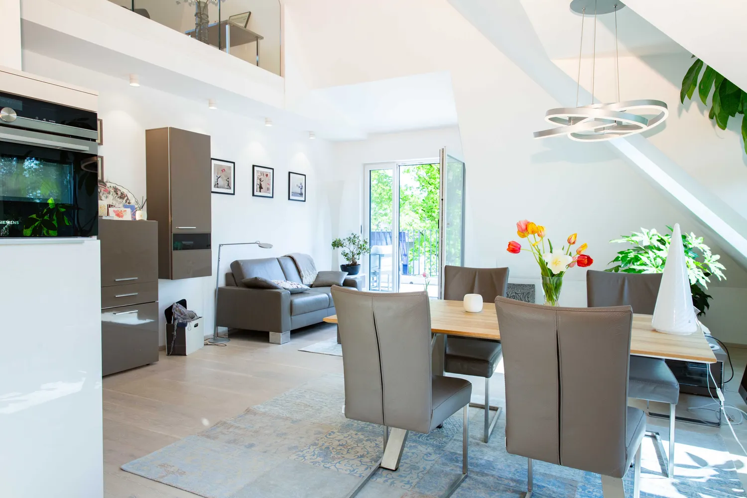 2 Zimmer Wohnung mit 80 m² in München – Bild 4