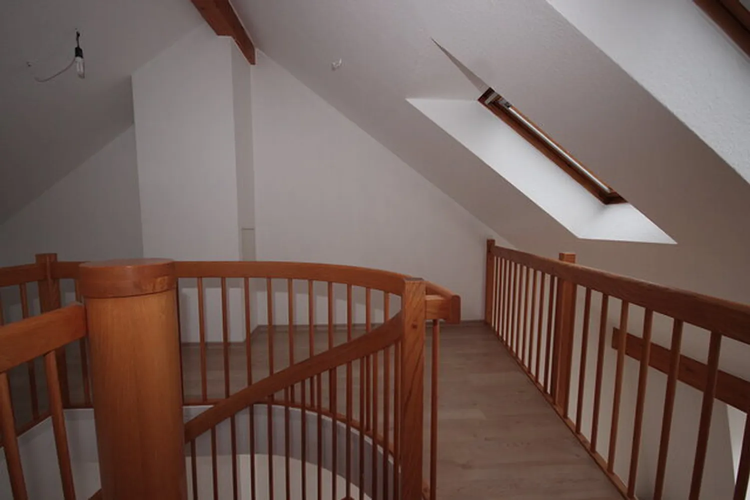 4 Zimmer Wohnung mit 127 m² in Plauen – Bild 2