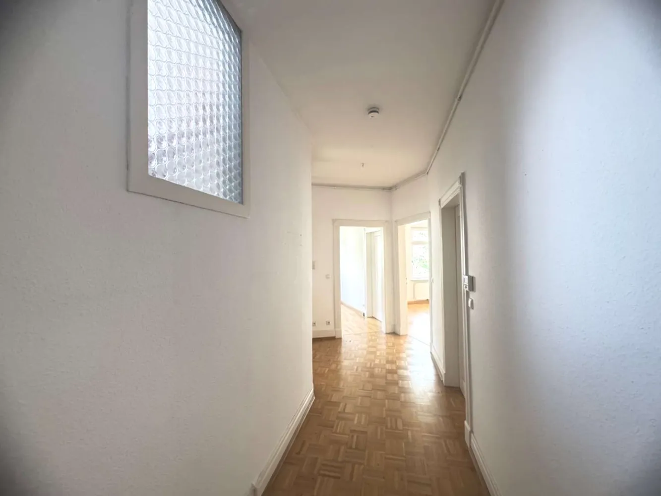 4 Zimmer Wohnung mit 118 m² in Stuttgart – Bild 9