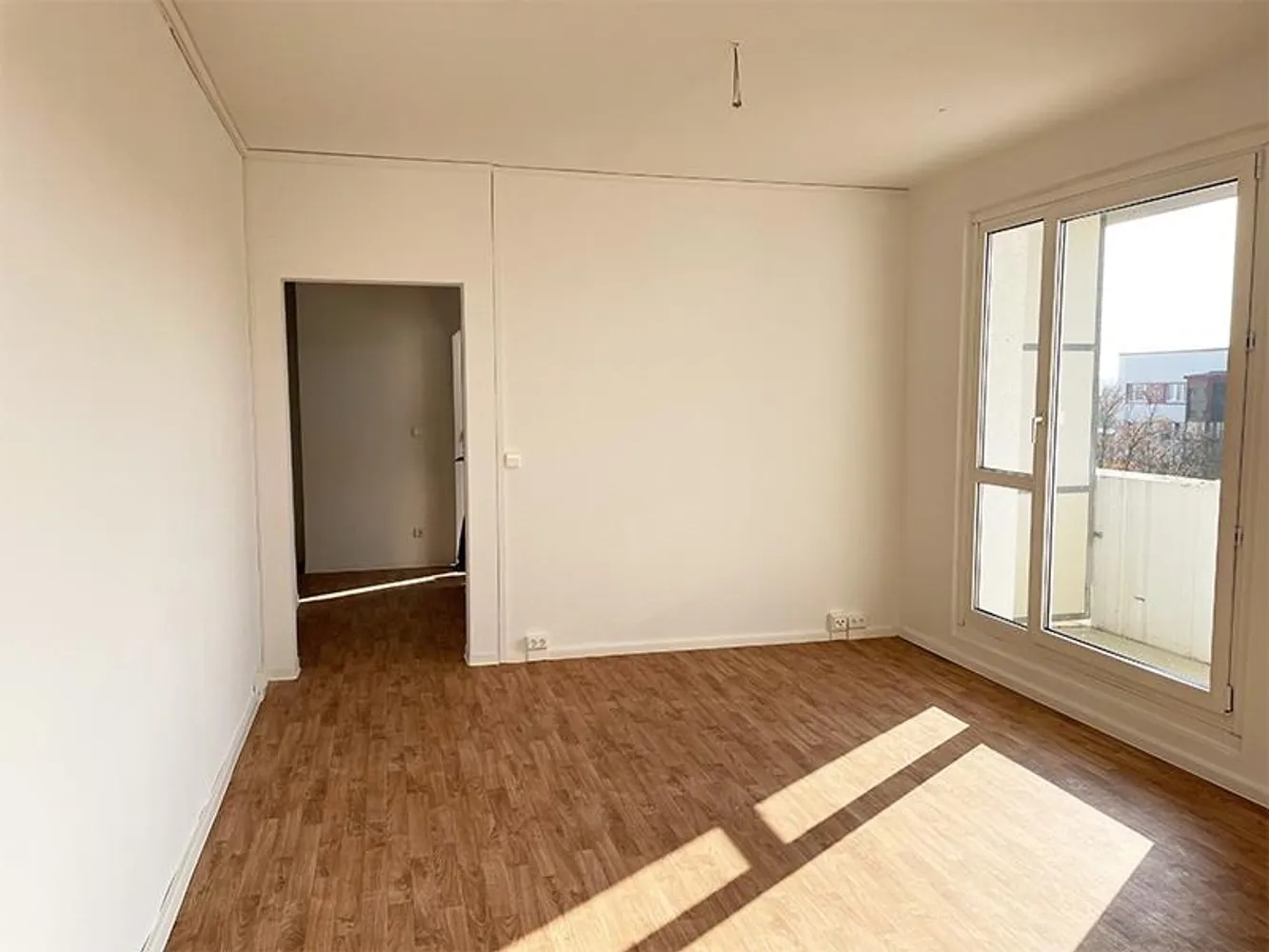 5 Zimmer Wohnung mit 113 m² in Halle (Saale) – Bild 1