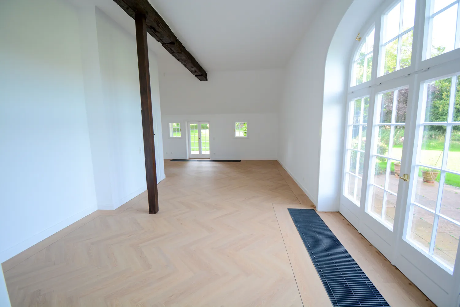 2 Zimmer Wohnung mit 103 m² in Lübeck – Bild 2