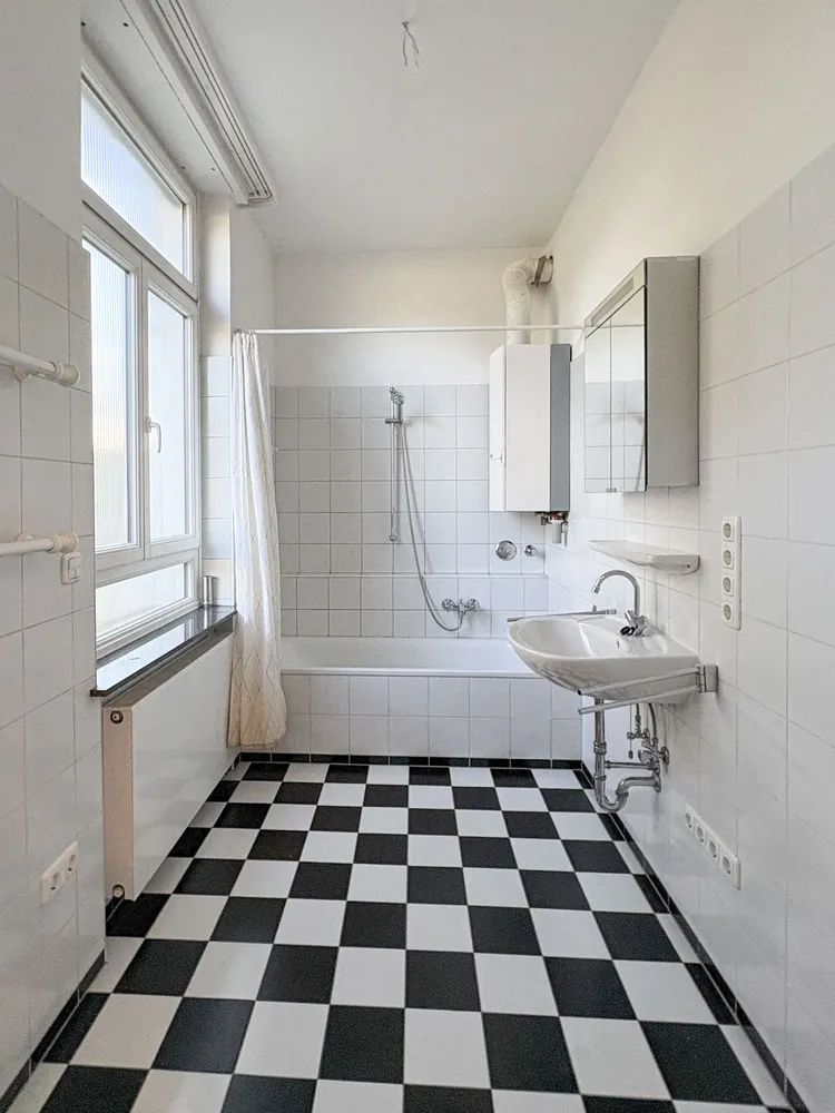 4 Zimmer Wohnung mit 109 m² in Frankfurt am Main – Bild 4