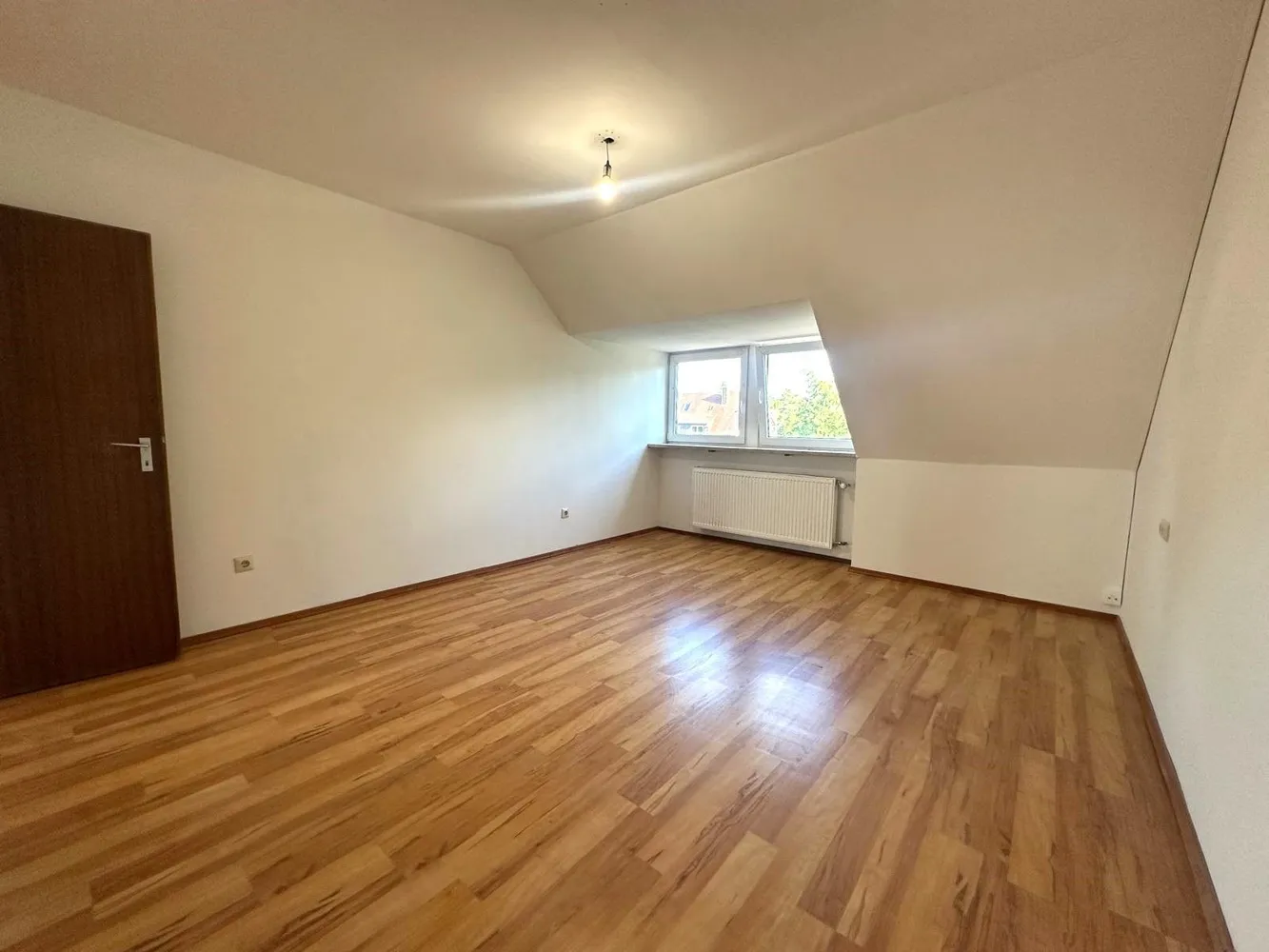 4 Zimmer Wohnung mit 91 m² in Nürnberg – Bild 2