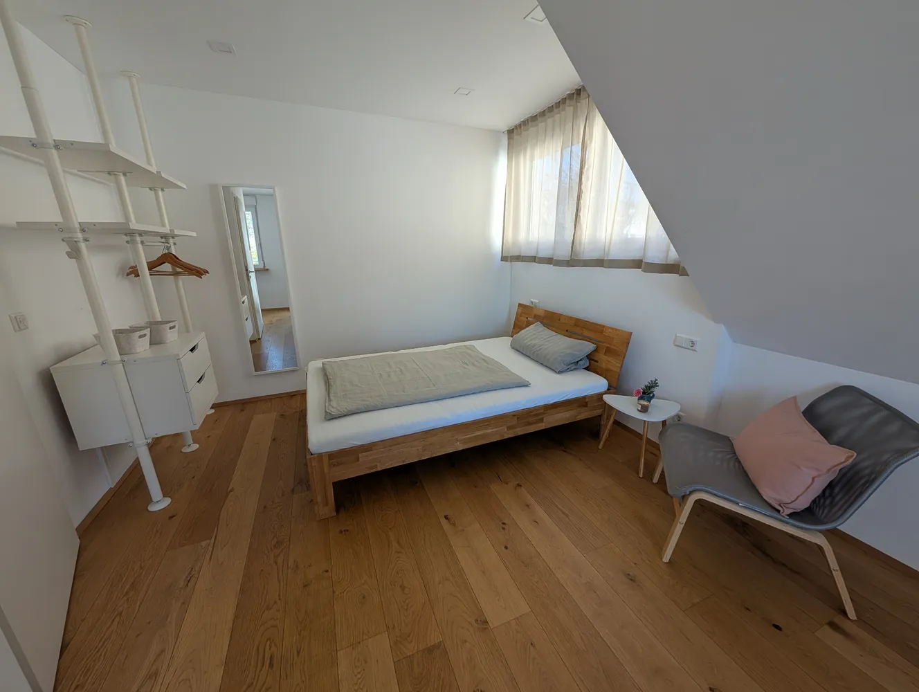 1 room apartment with 30 m² in Stuttgart – Photo 1