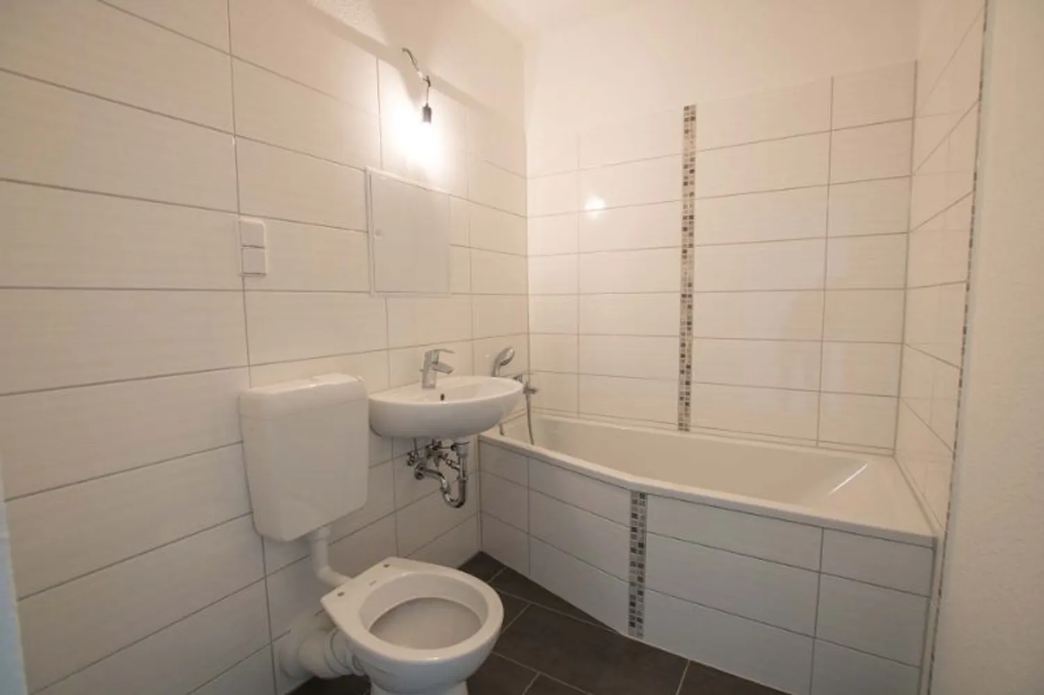 6 Zimmer Wohnung mit 113 m² in Halle (Saale) – Bild 5