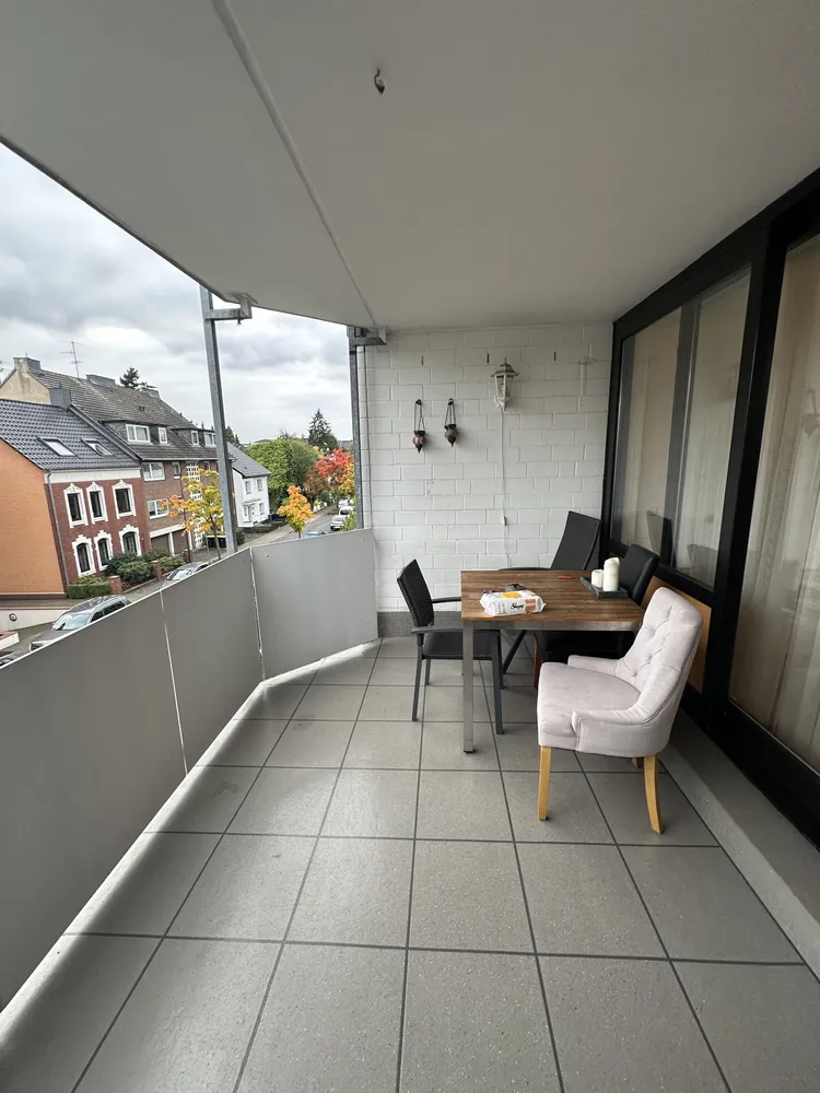 3 room apartment with 90 m² in Troisdorf – Photo 2