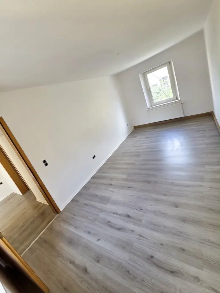 4 Zimmer Wohnung mit 93 m² in Hof – Bild 1
