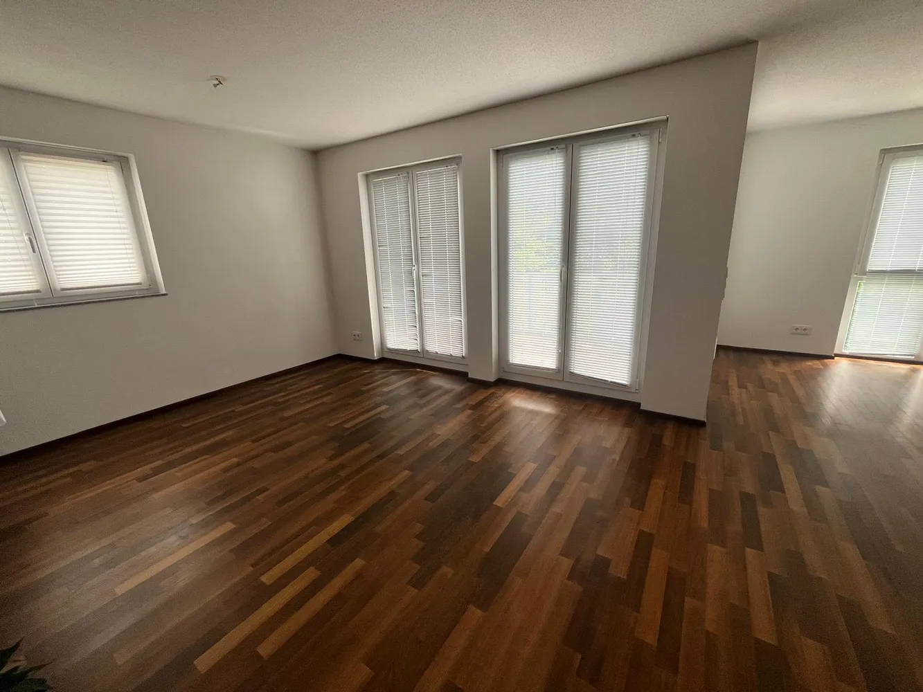 4 Zimmer Wohnung mit 95 m² in München – Bild 1