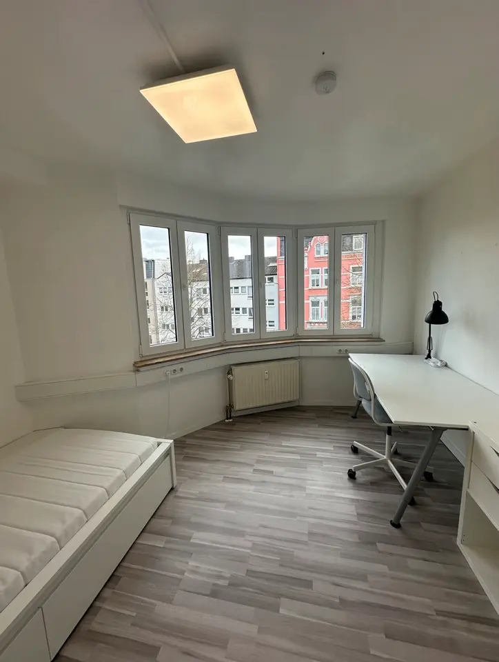 WG-Zimmer mit 90 m² in Aachen – Bild 8