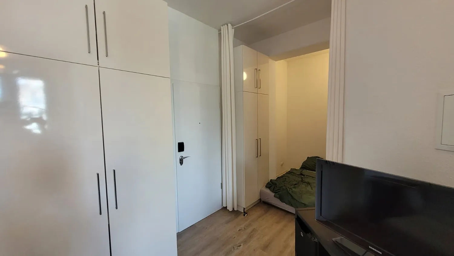1 room apartment with 33 m² in Cologne – Photo 5