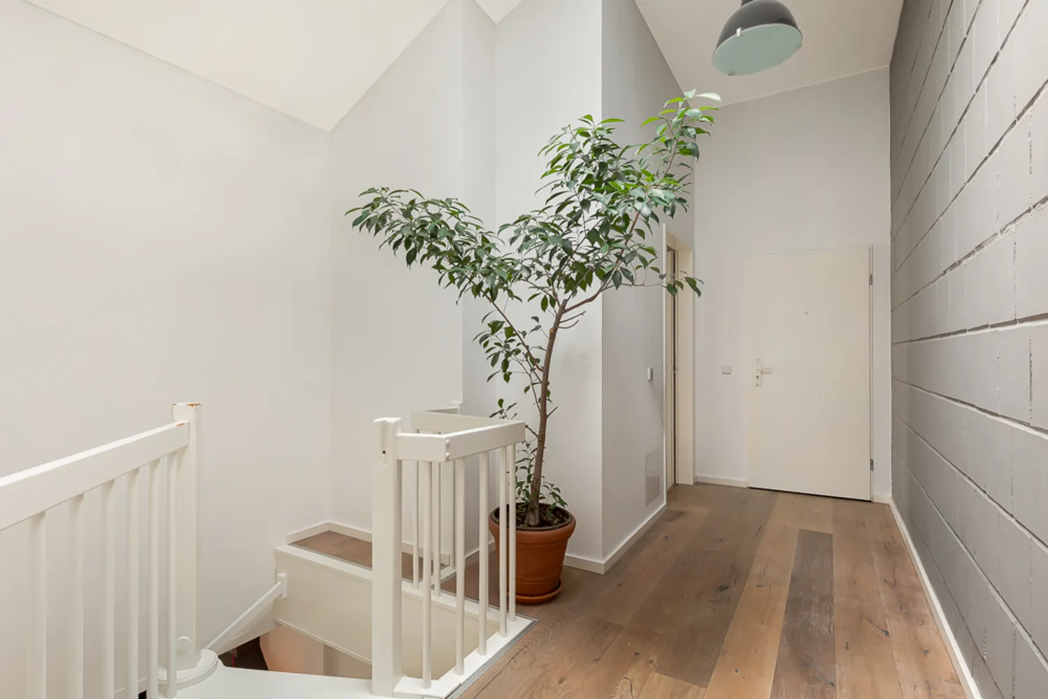3 room apartment with 105 m² in Berlin – Photo 1