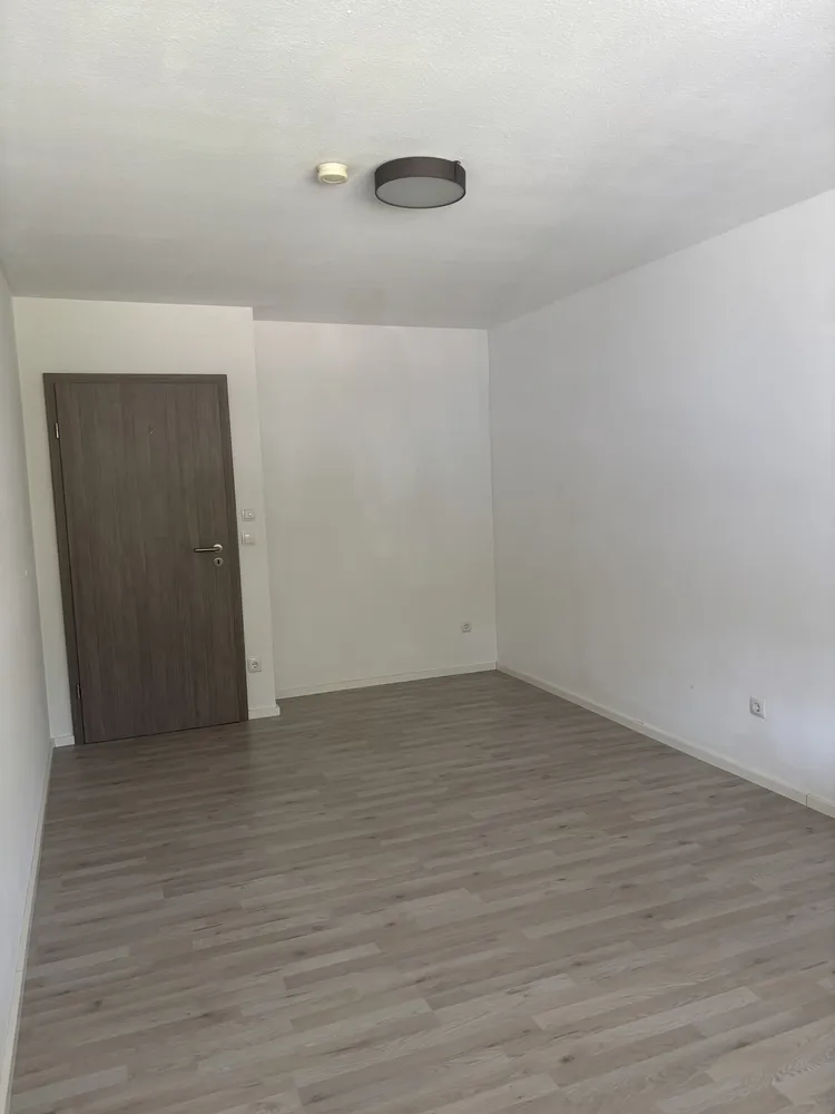 2 Zimmer Wohnung mit 52 m² in Karlsruhe – Bild 3