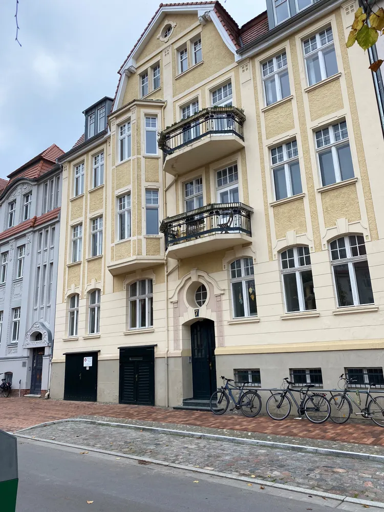 4 Zimmer Wohnung mit 94 m² in Greifswald – Bild 1