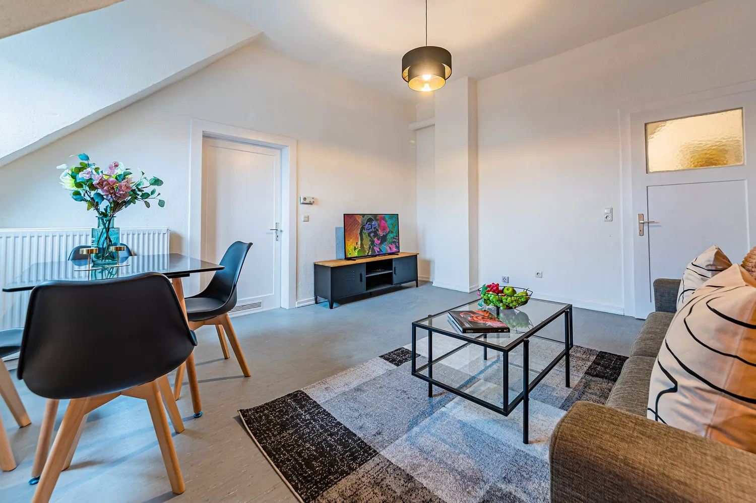 2 Zimmer Wohnung mit 64 m² in Frankfurt am Main – Bild 4
