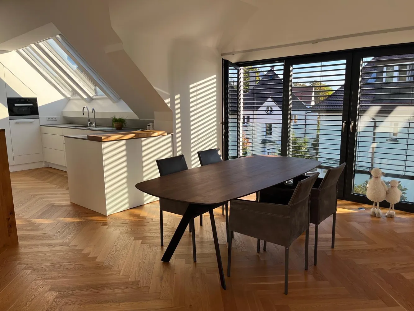 5 Zimmer Wohnung mit 217 m² in Neu-Ulm – Bild 12
