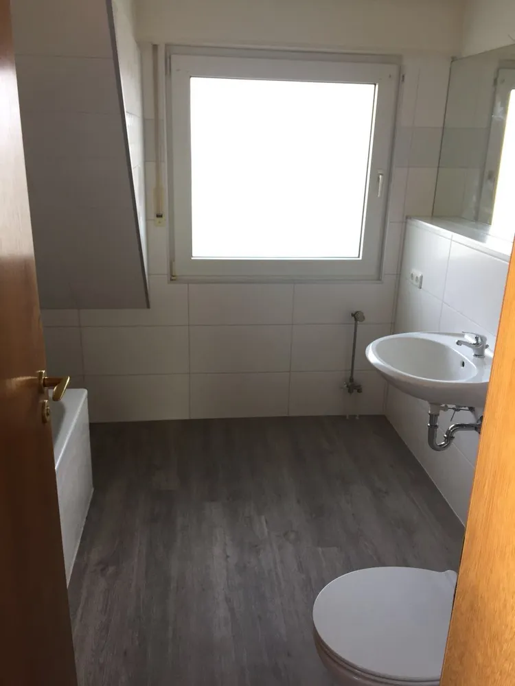 3 Zimmer Wohnung mit 75 m² in Essen – Bild 2