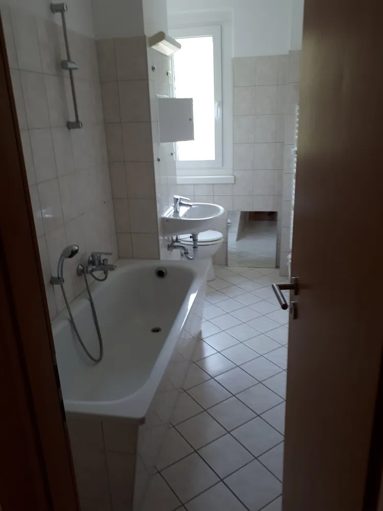 2 Zimmer Wohnung mit 46 m² in Halle (Saale) – Bild 12
