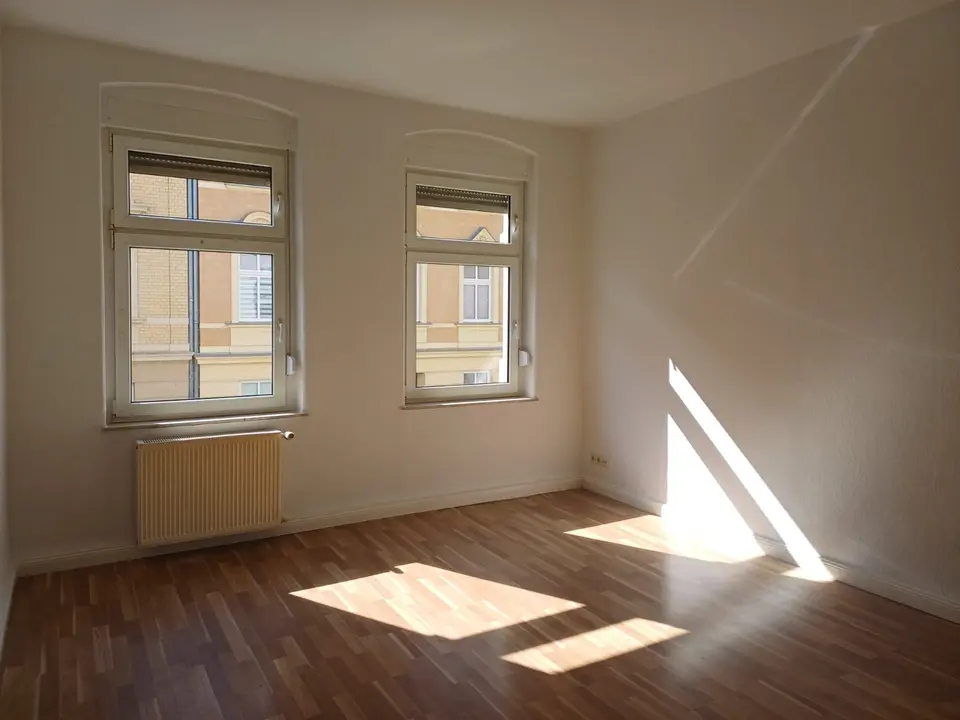 2 Zimmer Wohnung mit 72 m² in Zeitz – Bild 3