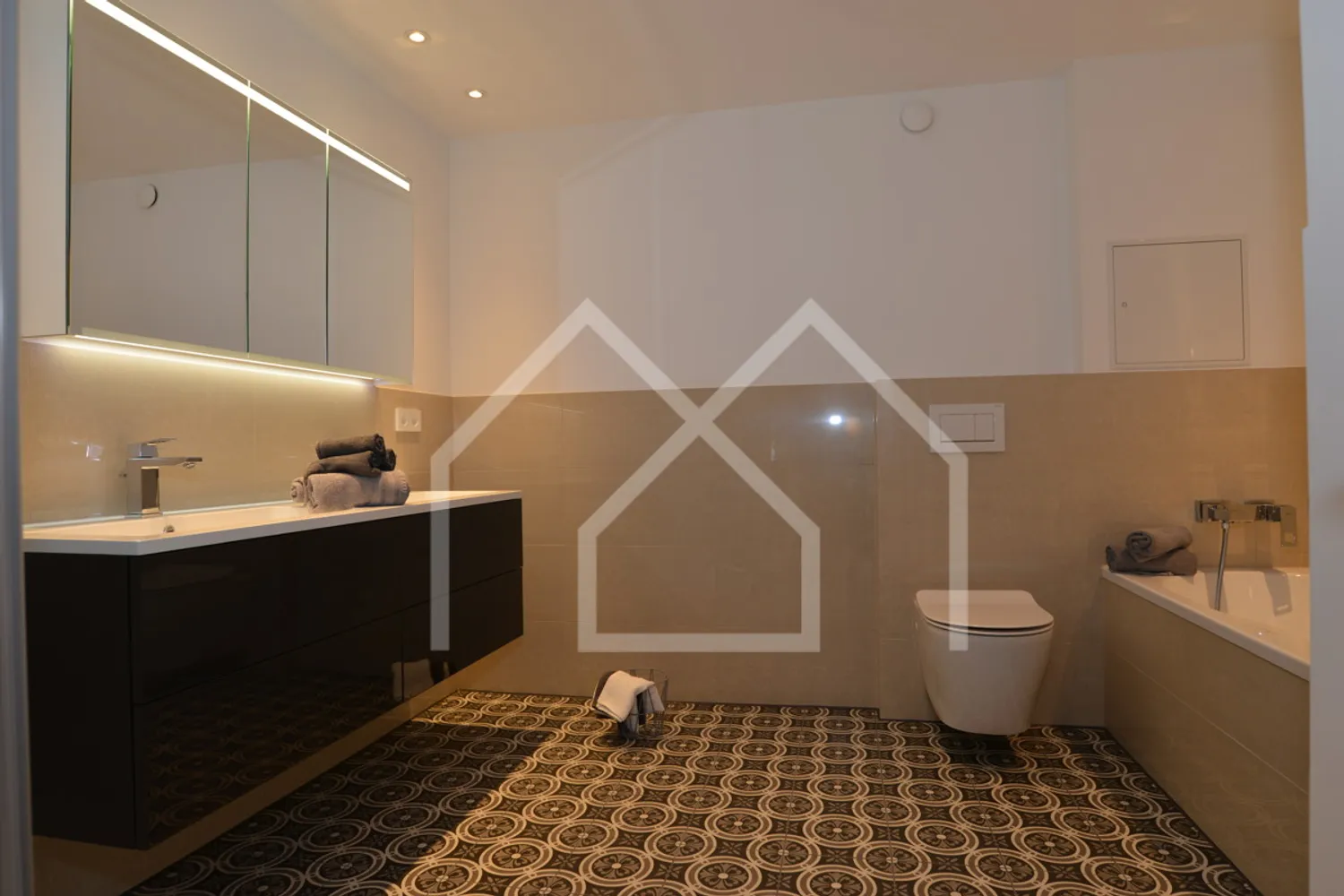 4 Zimmer Wohnung mit 133 m² in München – Bild 6