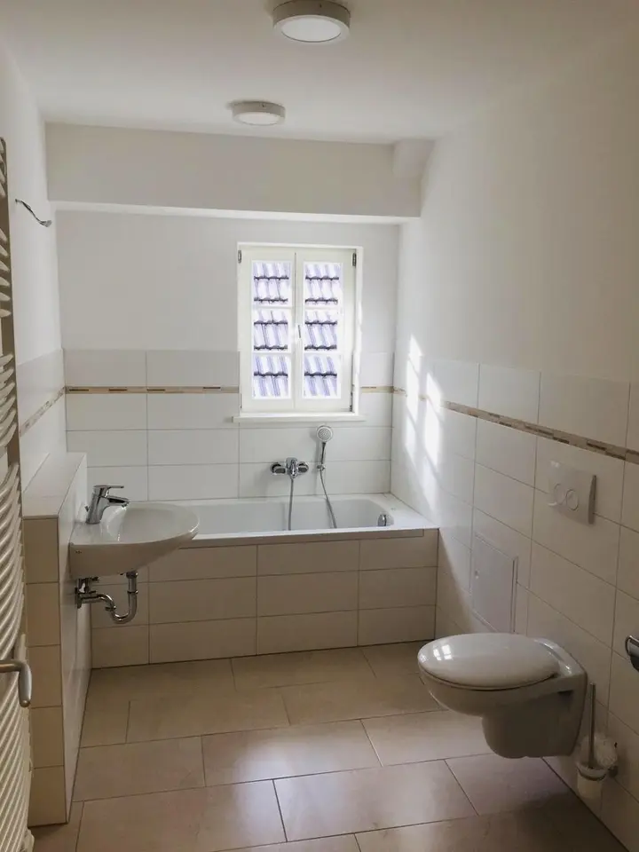 4 Zimmer Wohnung mit 100 m² in Schmalkalden – Bild 5