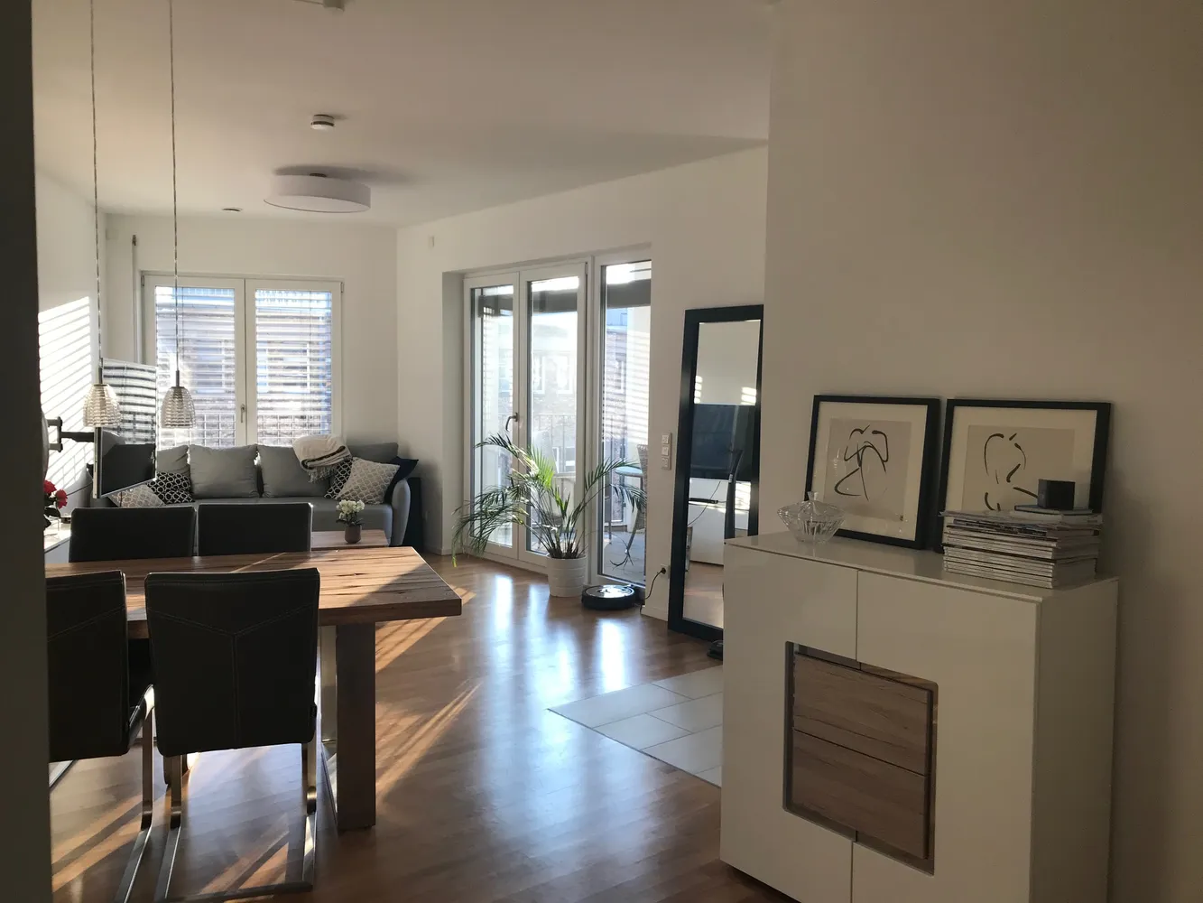 2 room apartment with 68 m² in Frankfurt am Main – Photo 1
