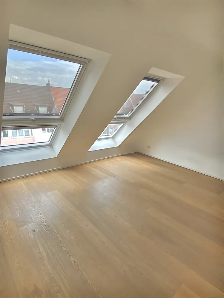4 Zimmer Wohnung mit 119 m² in Düsseldorf – Bild 7