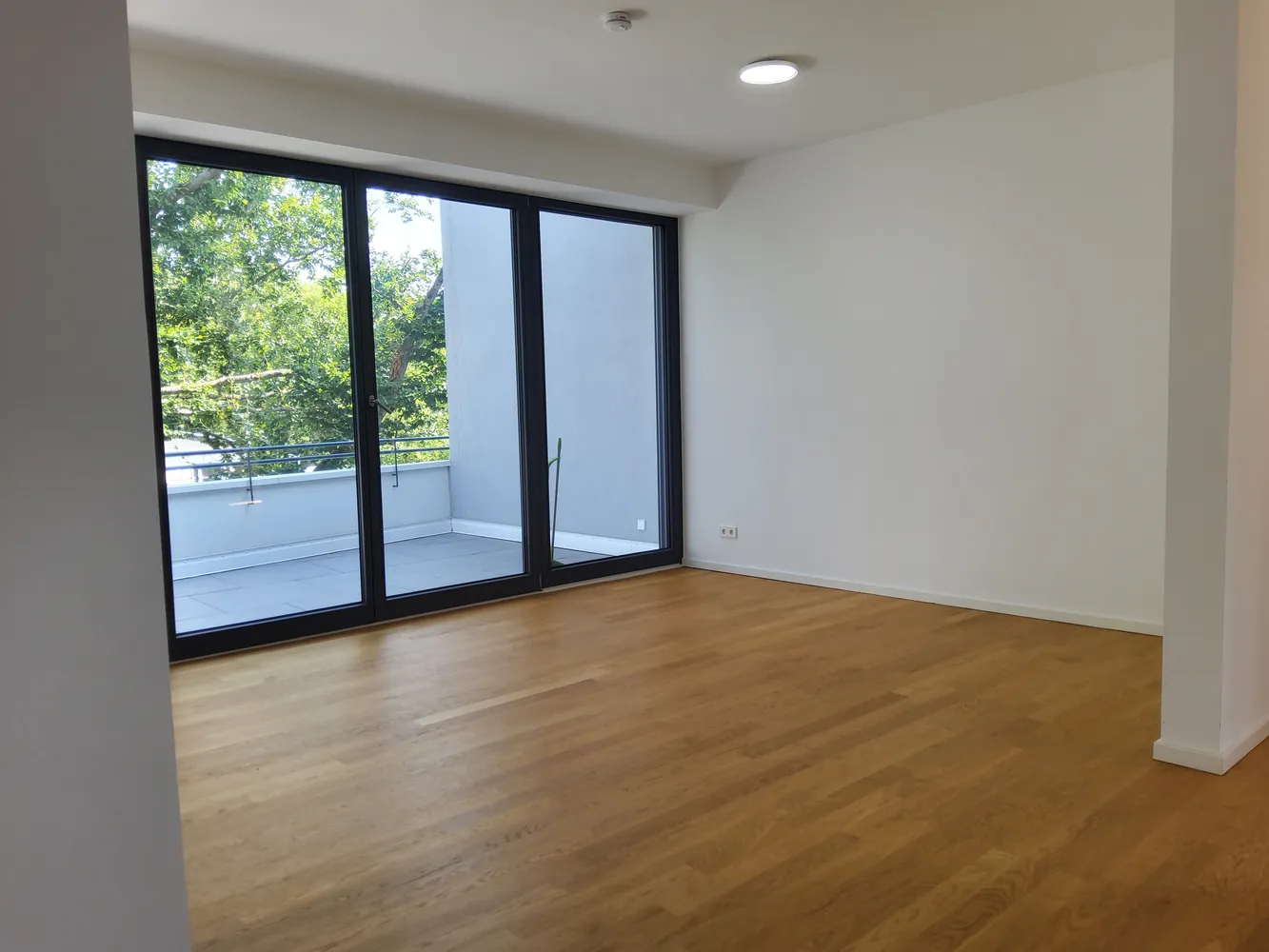 4 Zimmer Wohnung mit 110 m² in Berlin – Bild 2