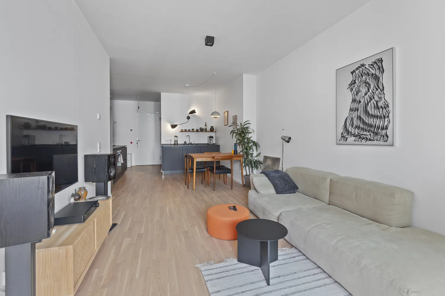 2 Zimmer Wohnung mit 60 m² in Berlin – Bild 2