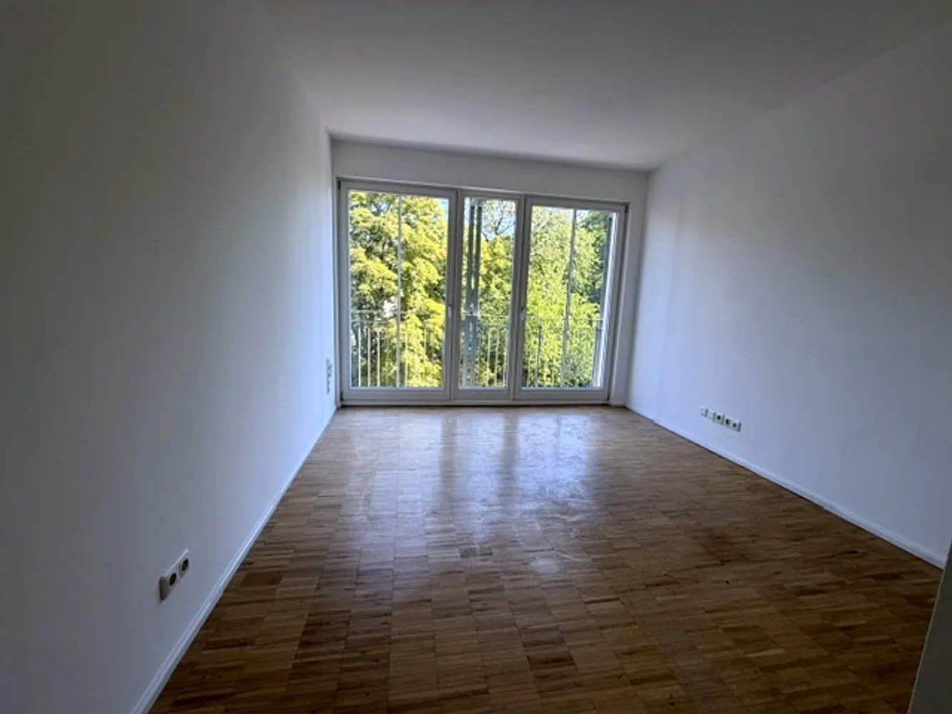 4 Zimmer Wohnung mit 128 m² in München – Bild 3