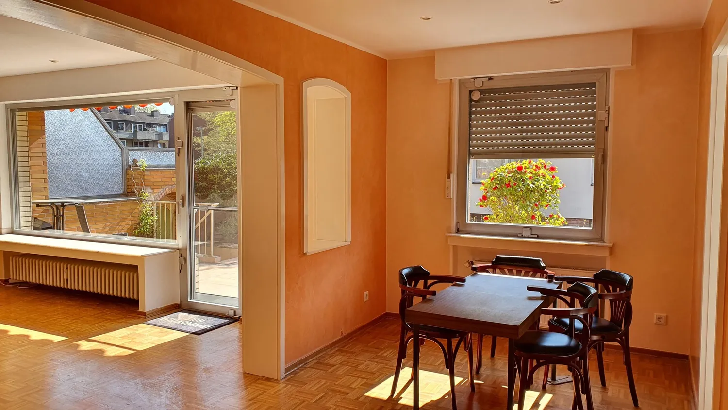 5 Zimmer Wohnung mit 130 m² in Duisburg – Bild 2