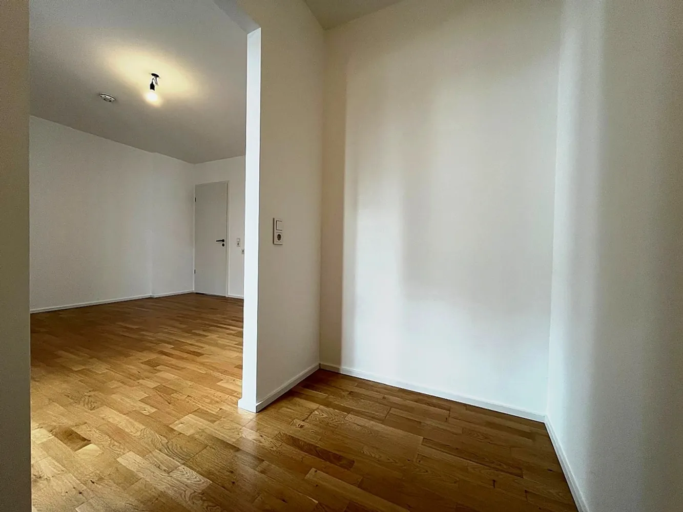 2 Zimmer Wohnung mit 70 m² in Stuttgart – Bild 3