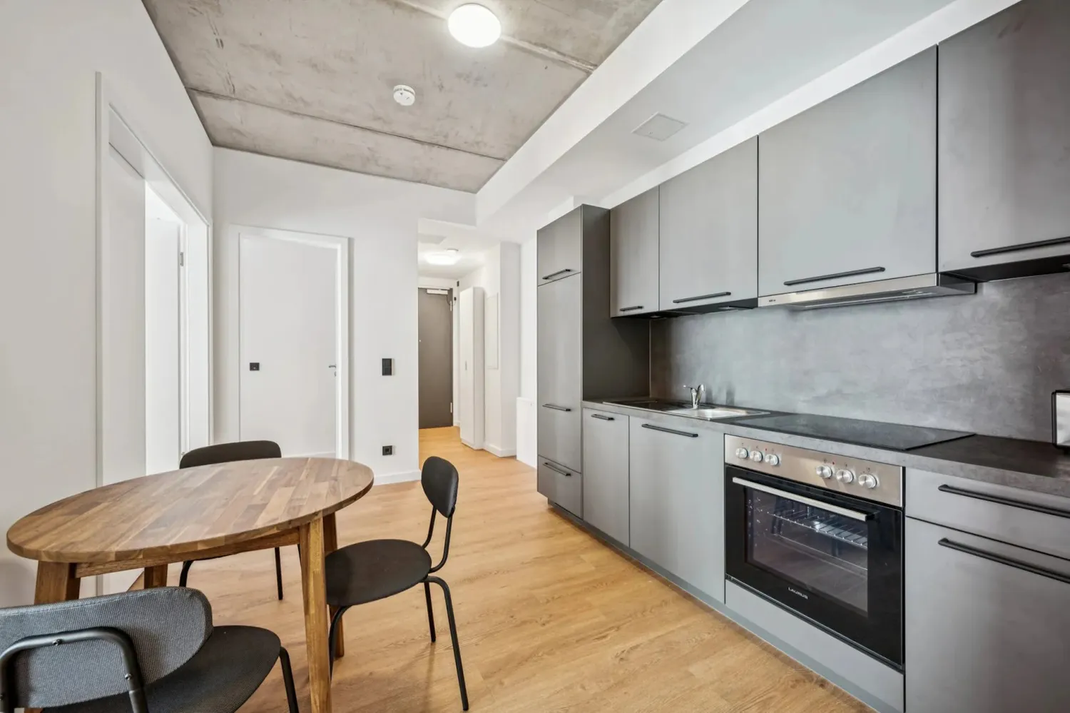 Shared room with 10 m² in Berlin – Photo 4