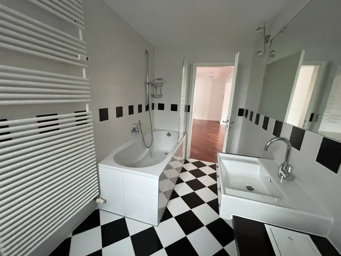 2 Zimmer Wohnung mit 105 m² in Weinheim – Bild 5