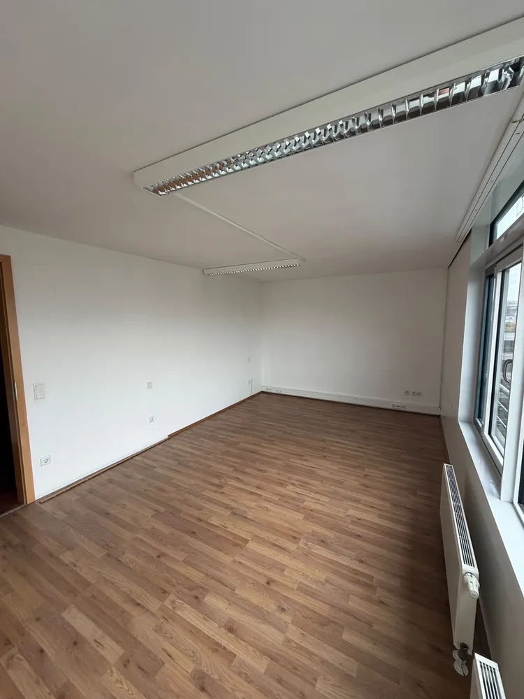3 Zimmer Wohnung mit 100 m² in Krefeld – Bild 3