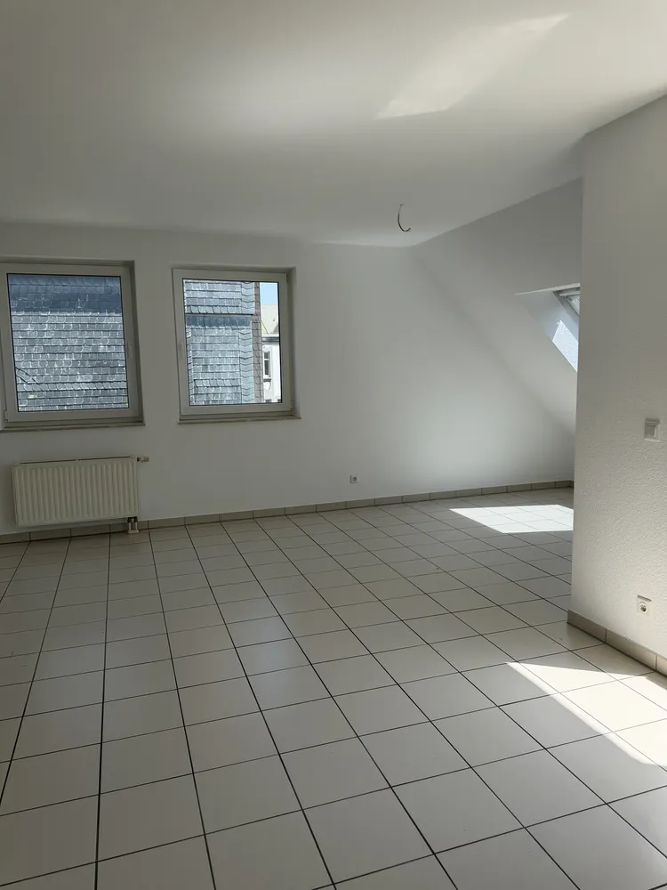 3 Zimmer Wohnung mit 102 m² in Solingen – Bild 2