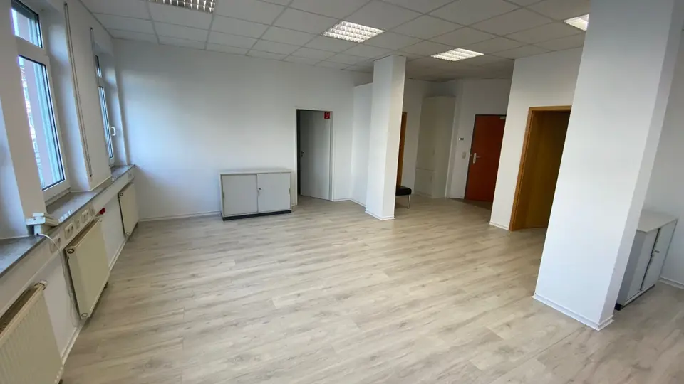 2 Zimmer Wohnung mit 81 m² in Zwickau – Bild 1